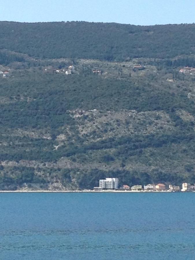 Hotel Vienna Herceg Novi Exterior foto