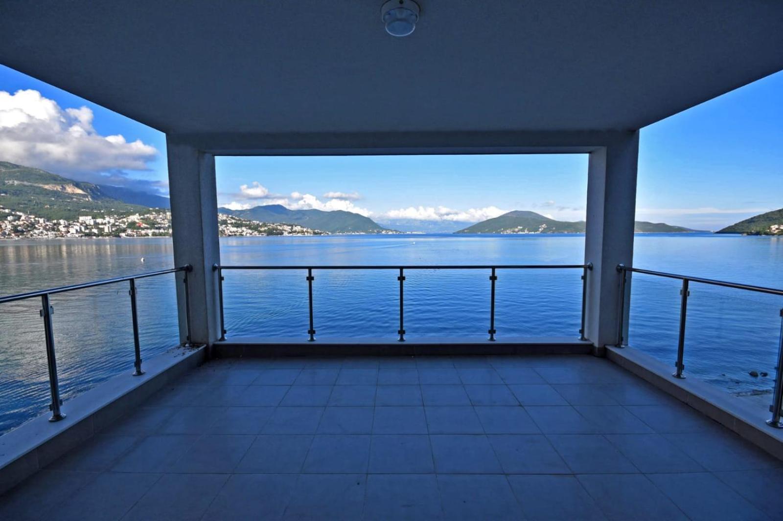 Hotel Vienna Herceg Novi Exterior foto